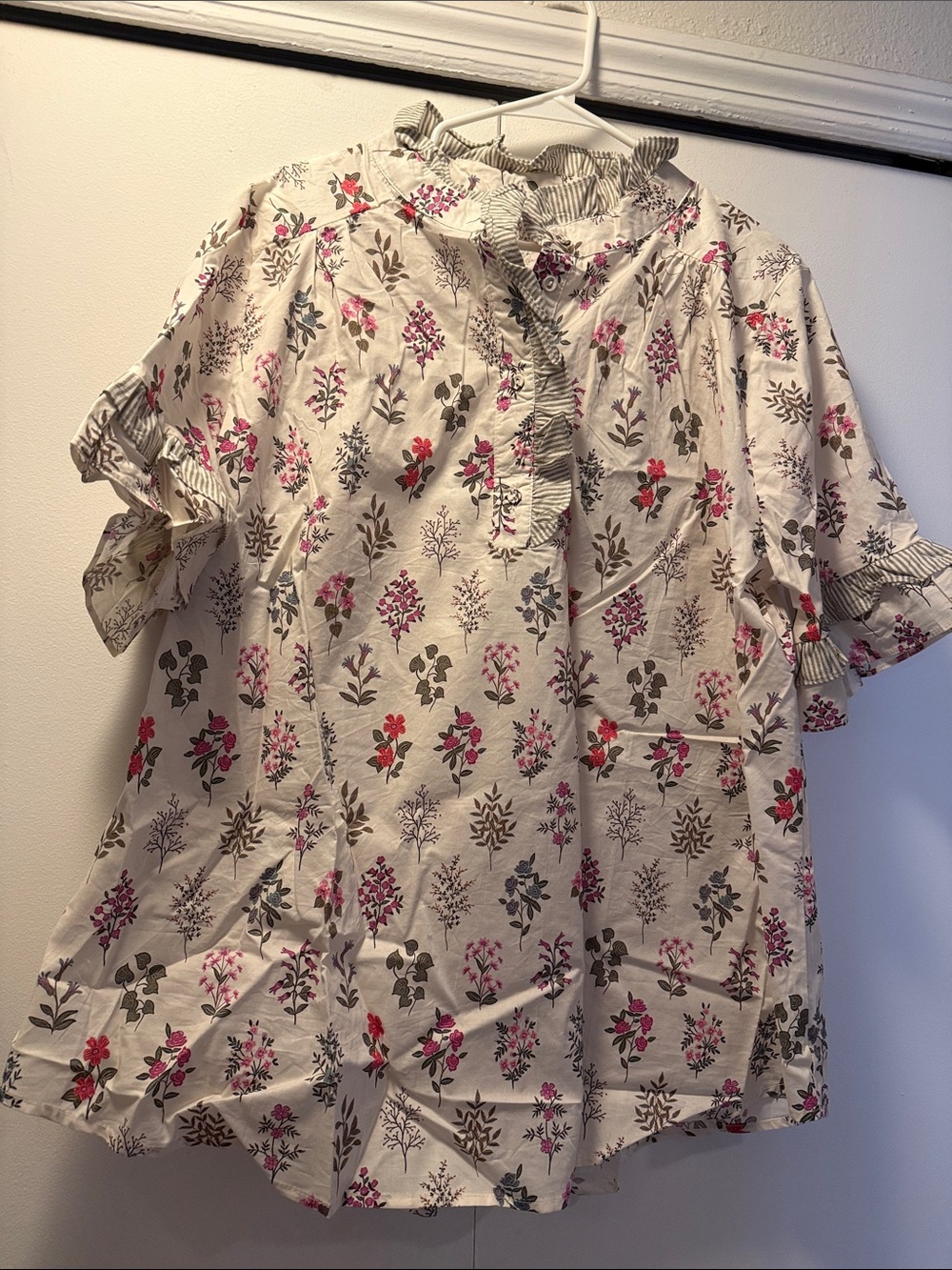 Chic Soul Cream Blouse with Pink Floral Print